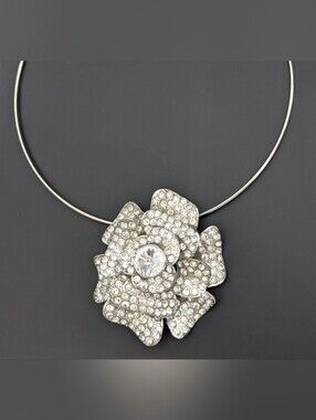 Silver-Tone Crystal/Rhinestone Rose/Flower Disk/Pendant Choker Necklace